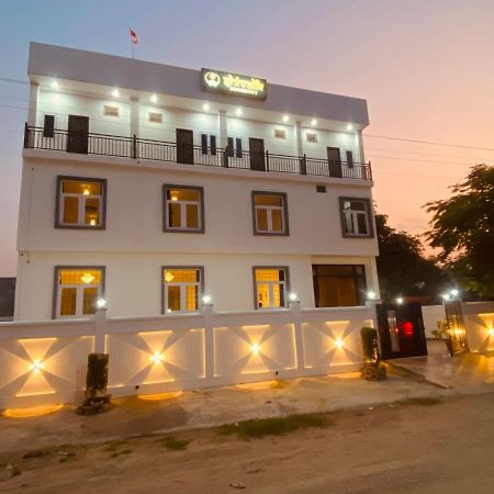 Shivalik Residency - Hotel & Banquet Hall バラバンキ エクステリア 写真